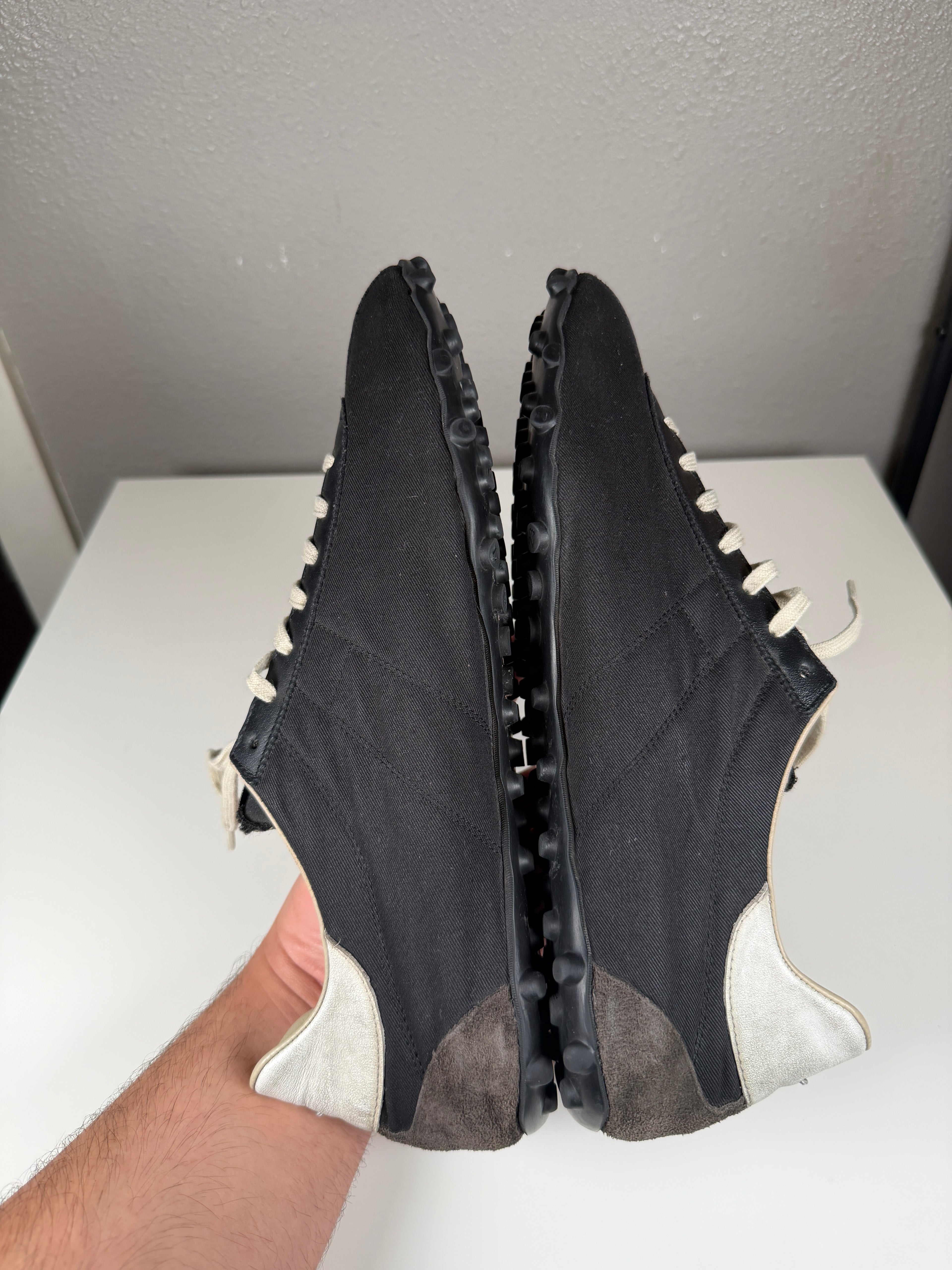 Maison Margiela Black Canvas Sprinter 44/11